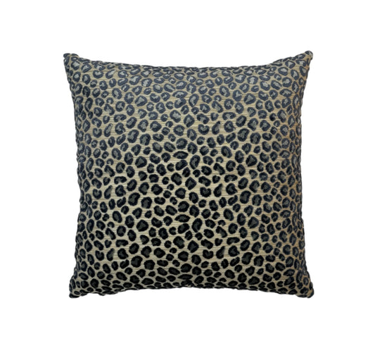 Colefax & Fowler Wilde Blue Cushion